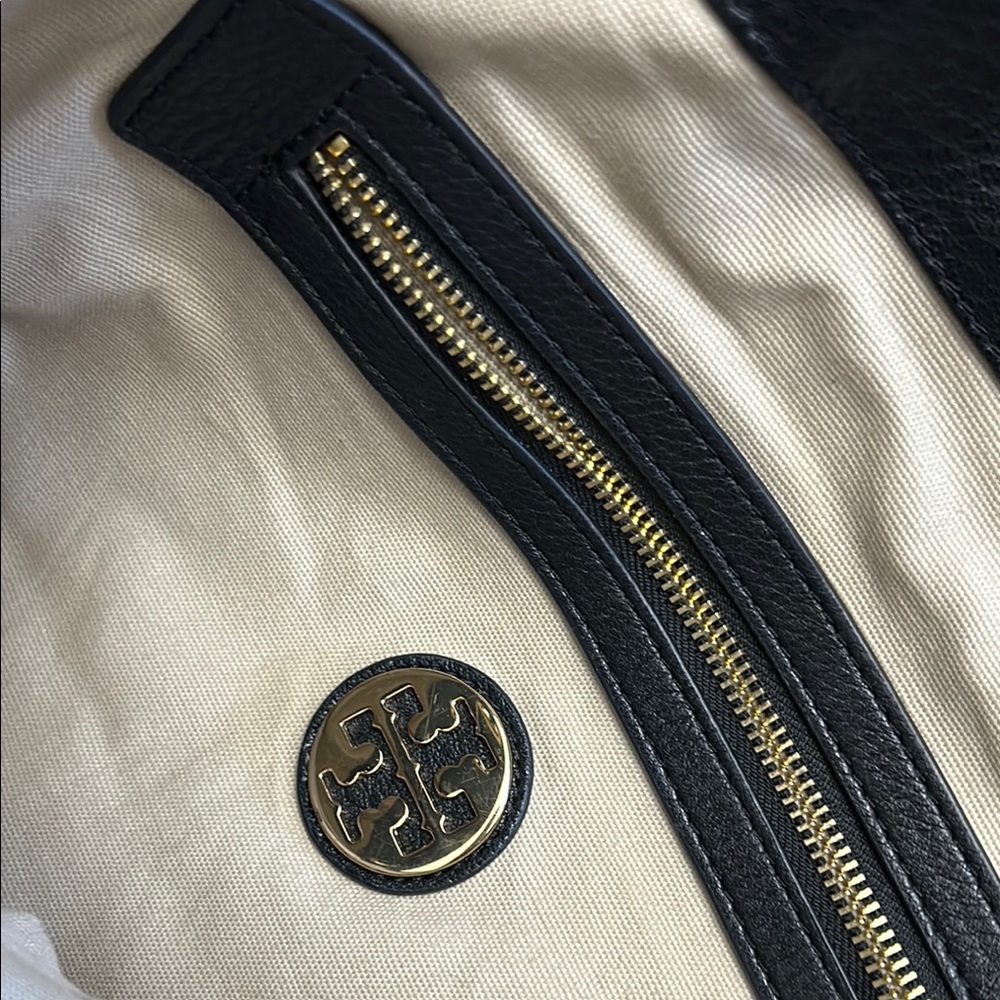 Tory Burch Black and Tan Tote Bag - Picture 8 of 16